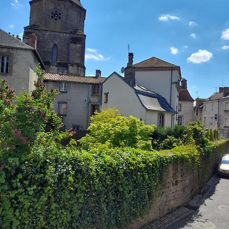 Maison En Ville Avec Terrasse Ensoleillee Et Wi-Fi Magnac-Laval Kültér fotó