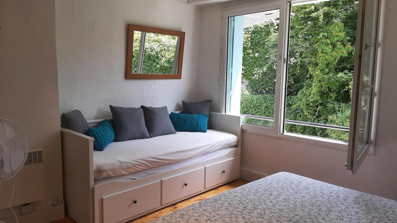 Maison En Ville Avec Terrasse Ensoleillee Et Wi-Fi Magnac-Laval Kültér fotó