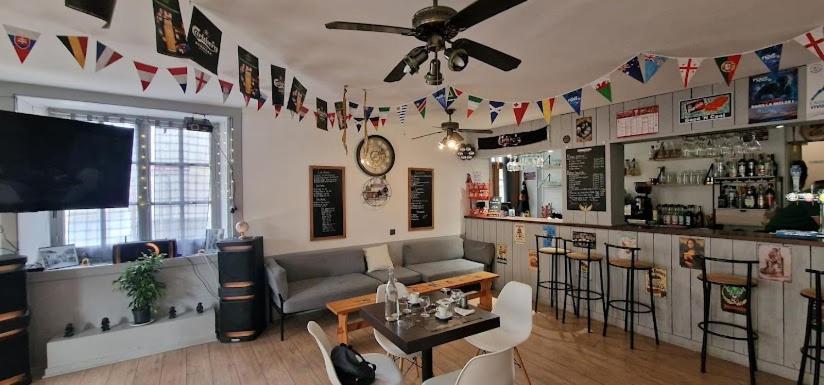 Maison En Ville Avec Terrasse Ensoleillee Et Wi-Fi Magnac-Laval Kültér fotó