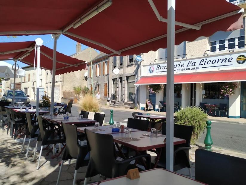 Maison En Ville Avec Terrasse Ensoleillee Et Wi-Fi Magnac-Laval Kültér fotó